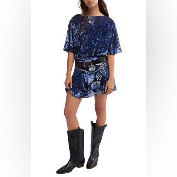 New without tag FREE PEOPLE MANUKA BURNOUT VELVET MINI DRESS. XS. $168 - Picture 13 of 17